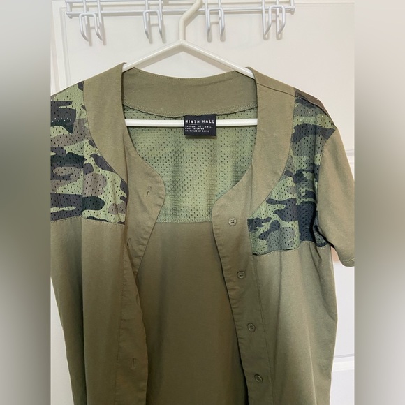NINTH HALL GREEN CAMOUFLAGE BASEBALL TEE - Picture 3 of 5